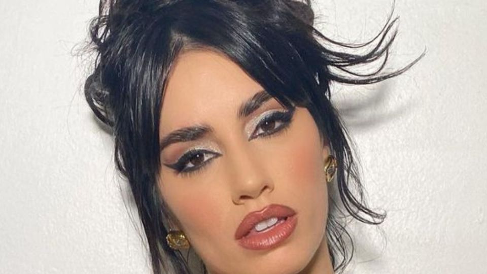 Lali, posando. Fuente: Instagram @lalioficial
