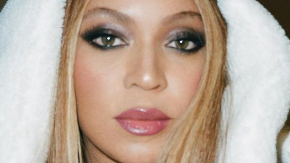 Beyoncé, posando. Fuente: Instagram @beyonce
