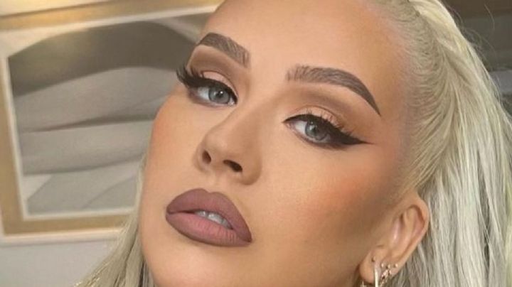 Christina Aguilera demuestra cómo lucir un traje de baño después de los 40