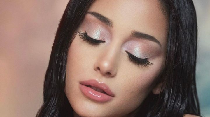 Ariana Grande posó de espaldas y cautivó a sus fans