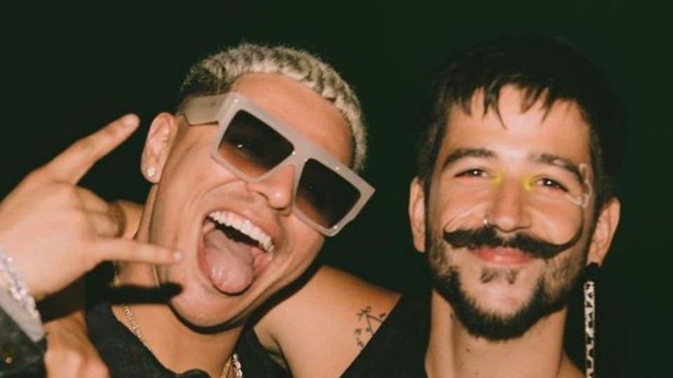 Camilo y Eduin Caz, posando. Fuente: Instagram @camilo