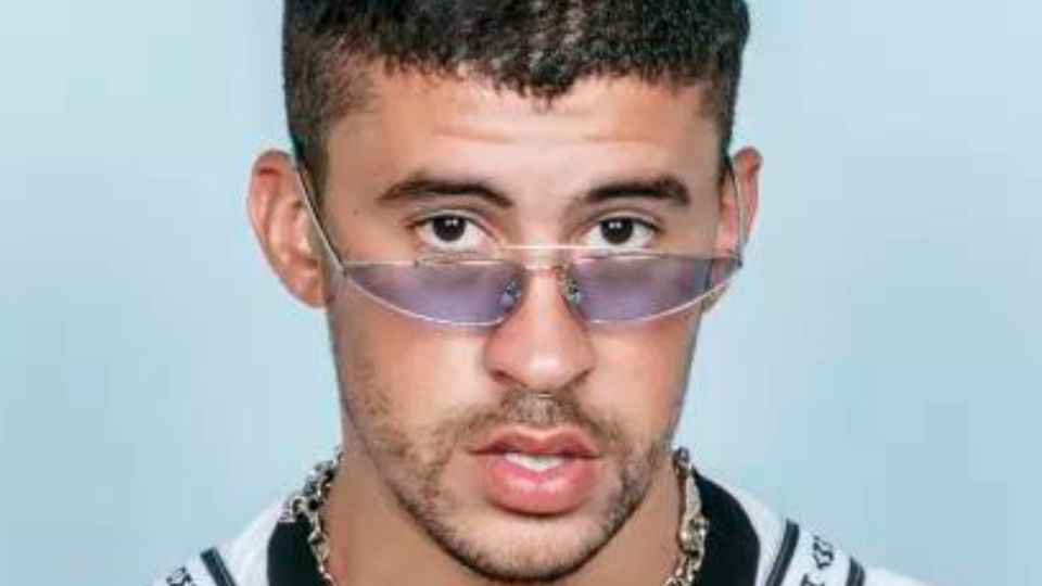 Bad Bunny, posando. Fuente: Archivo La Sabrosita.