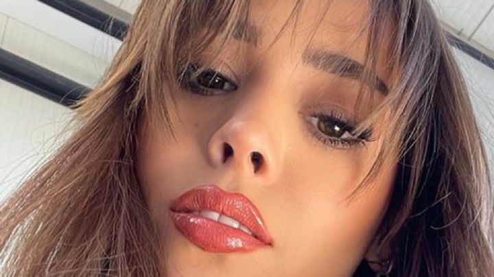 Danna Paola aturde en maxi botas de látex