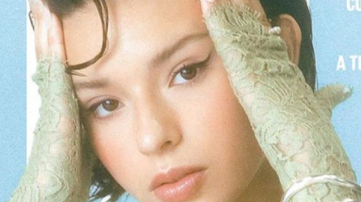Ángela Aguilar enseña cómo llevar el eyeliner tendencia que quita años de encima