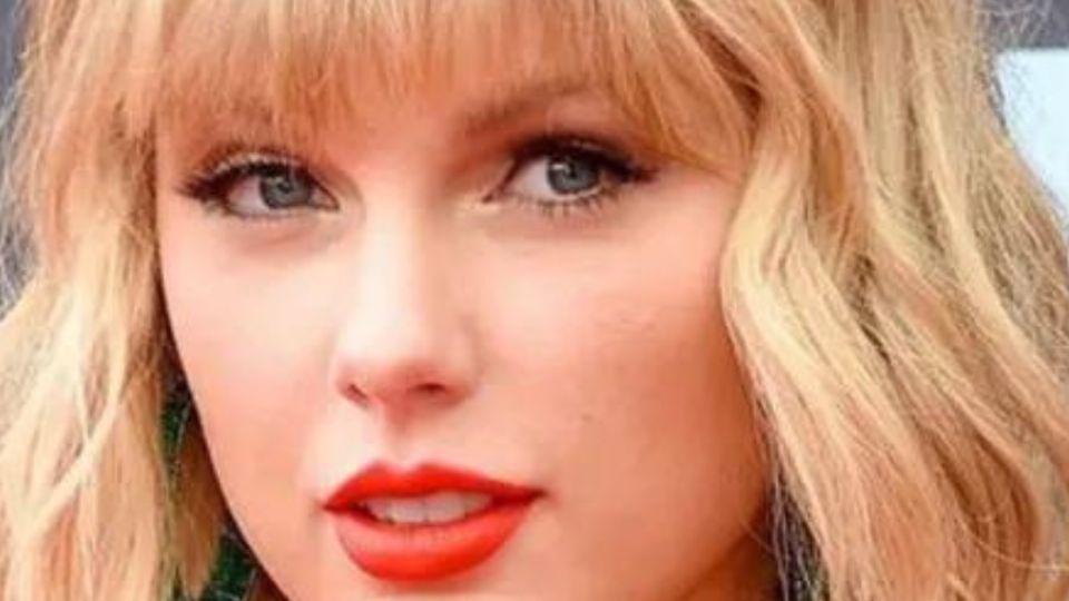 Taylor, posando. Fuente: Instagram @taylorswift