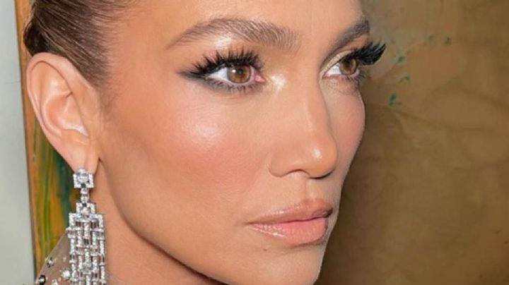 Jennifer López demuestra cuáles son las uñas perfectas para llevar a una boda