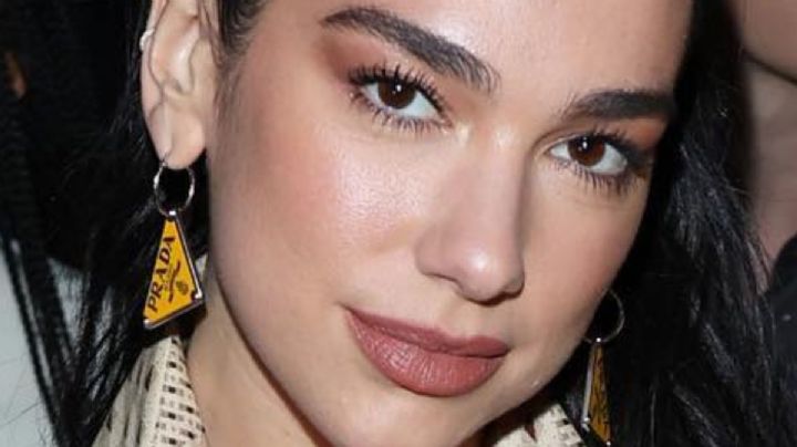 Dua Lipa cautivó a todos con vestido traslúcido