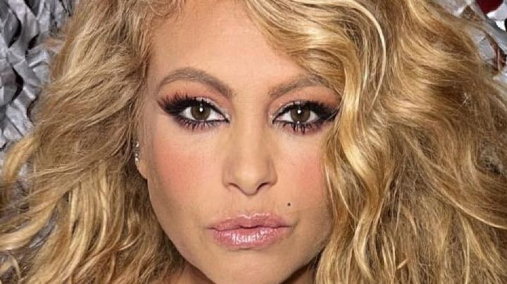Paulina Rubio se robó todas las miradas en minivestido y bucaneras