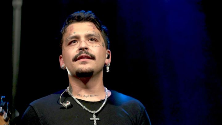 Video: Christian Nodal 'estalla' contra fan durante concierto en Texcoco